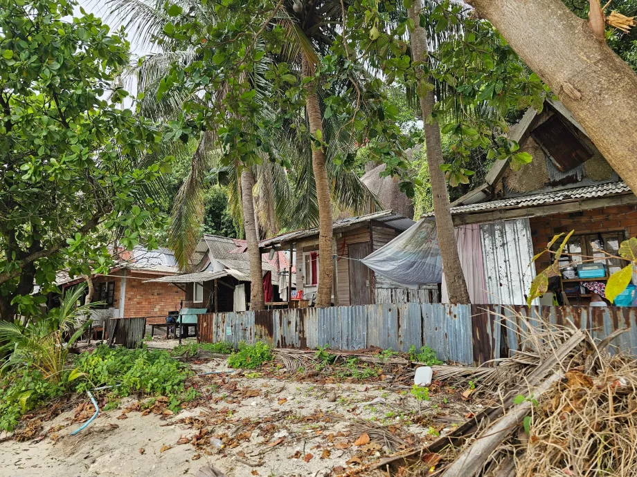 Rin Nai Beach, et slumkvarter ved stranden