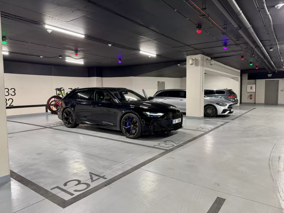 Dobbelt parkeringsplads