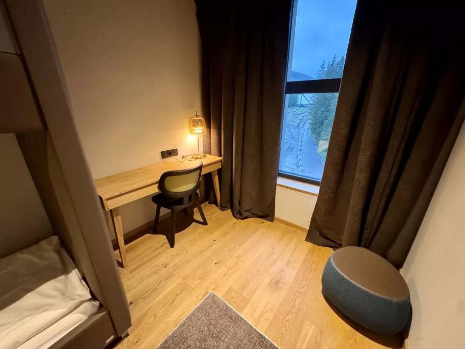 Skrivebord i børneværelset