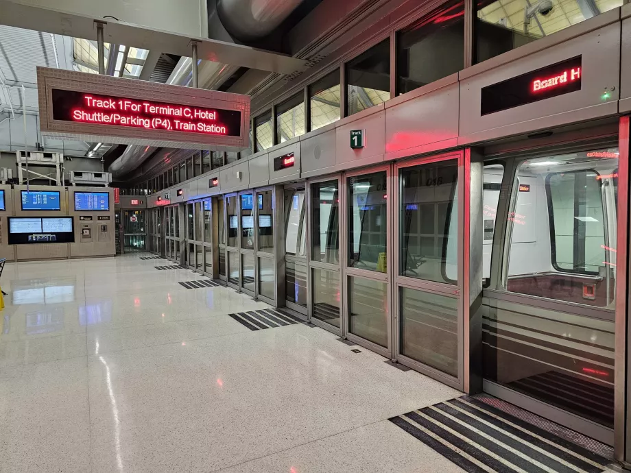 Airtrain-stationer