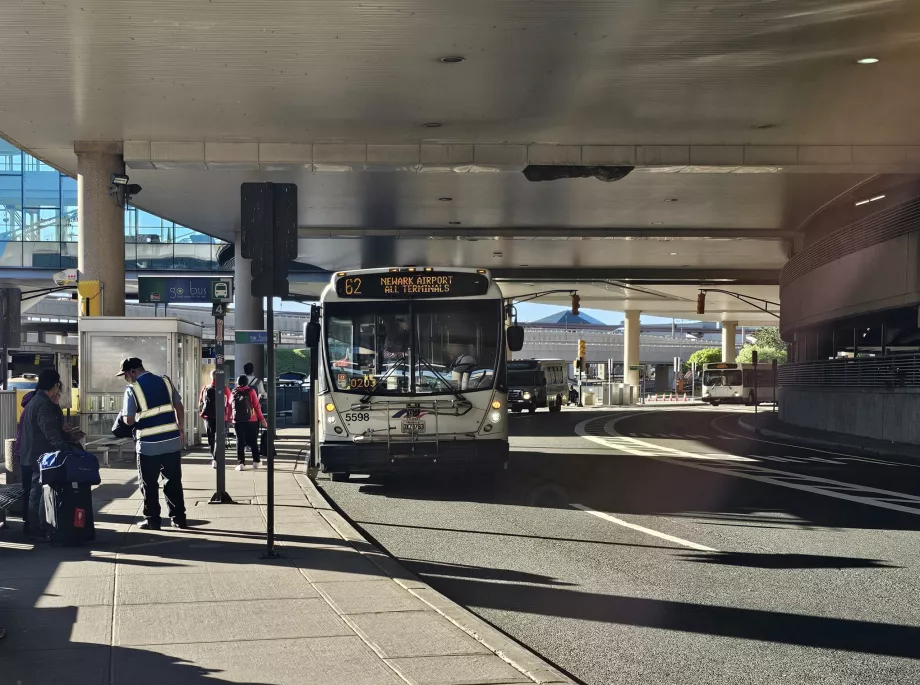 Bus 62 i retning af Newark