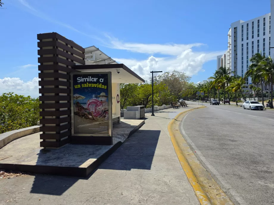 Busstoppested i byen