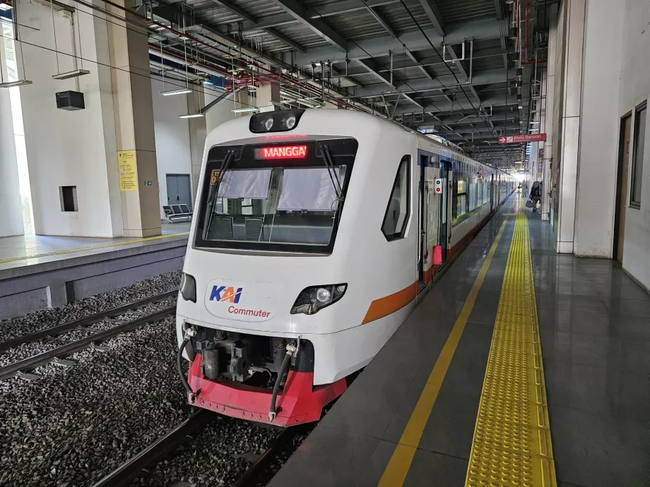 Tog fra lufthavnen til Jakartas centrum