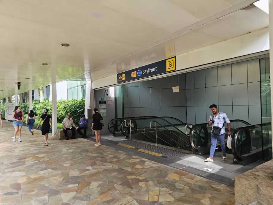 Bayfront metrostation tæt på hotellet