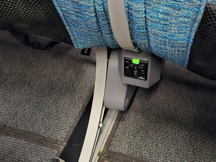 Stikkontakt til opladning af elektronik