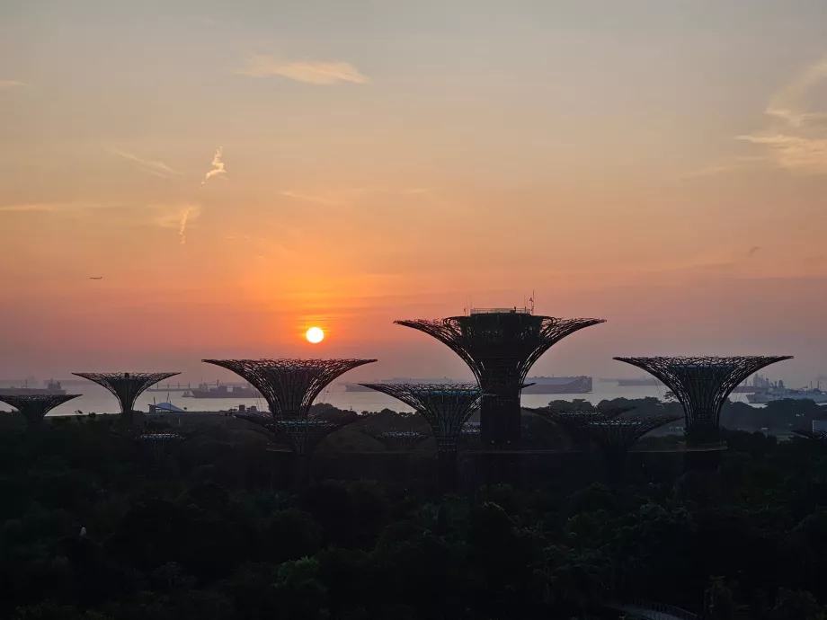 Solopgang - udsigt fra værelset