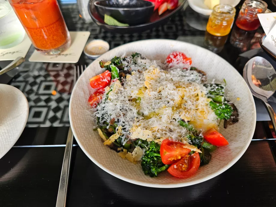 Morgenmad i Spago Bar