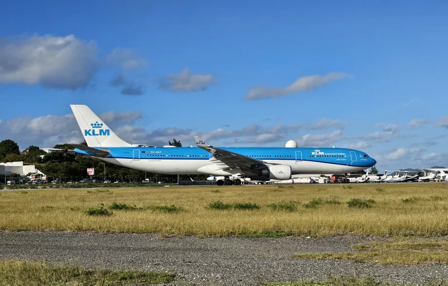 KLM i Sint Maarten Lufthavn, SXM