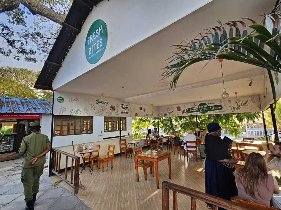 Forfriskninger i Terminal 2