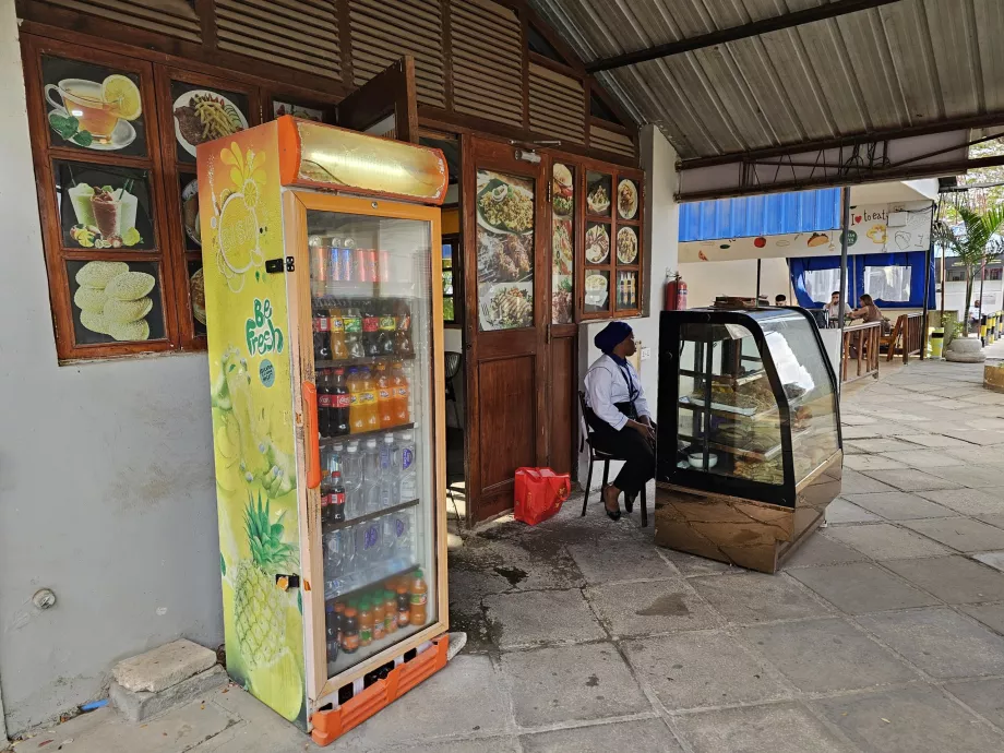 Forfriskninger i Terminal 2