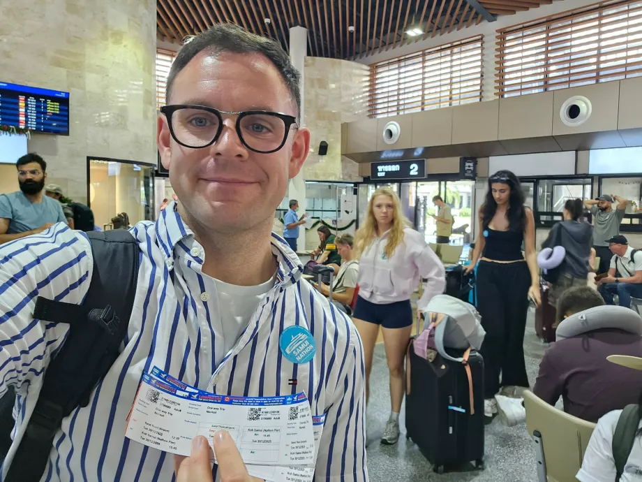 Mig med billetter til transferbus + båd til Koh Samui