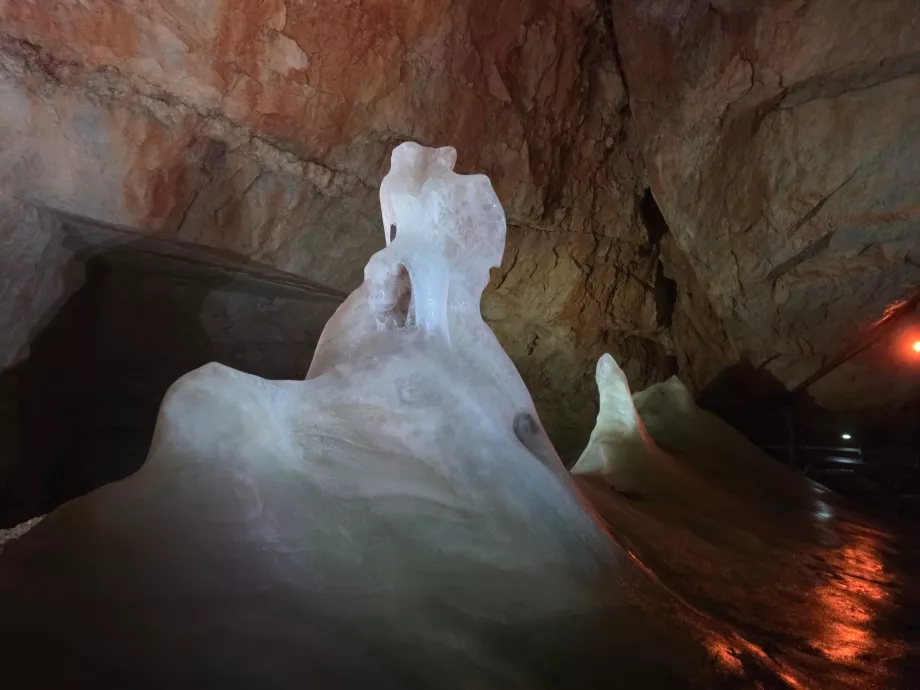 Isgrotte