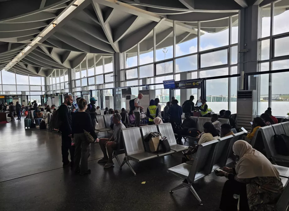 Afgangsgates, Terminal 2