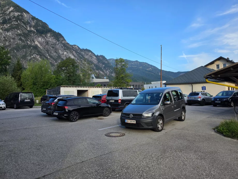 P+R-parkeringsplads ved togstationen