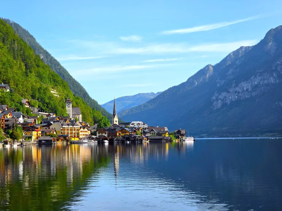 Udsigt over Hallstatt fra busstoppestedet Lahn