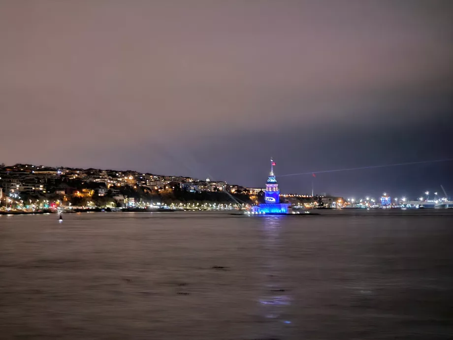 Krydstogt med natfærge