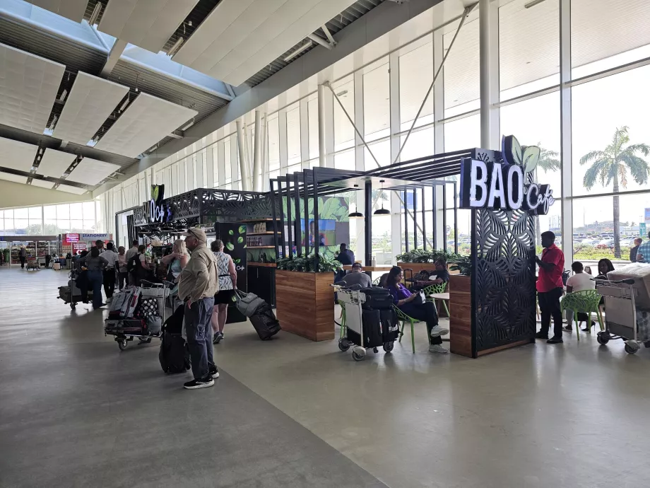 Café, offentligt område, Terminal 3