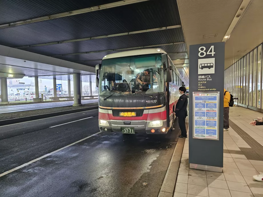 Bus fra lufthavnen til Sapporo centrum