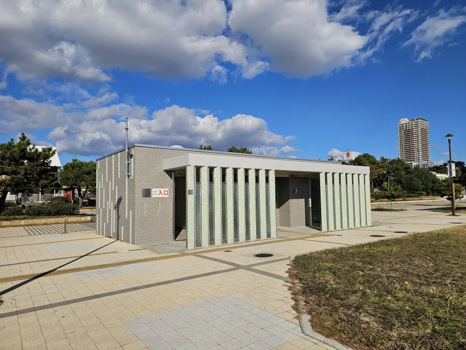 Gratis toiletter på Suma Beach