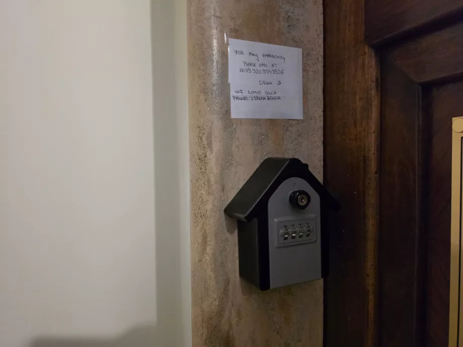 Nøgleboks (til check-in uden for receptionens åbningstid)
