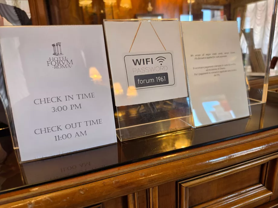 Wi-fi og information om check-in og check-out