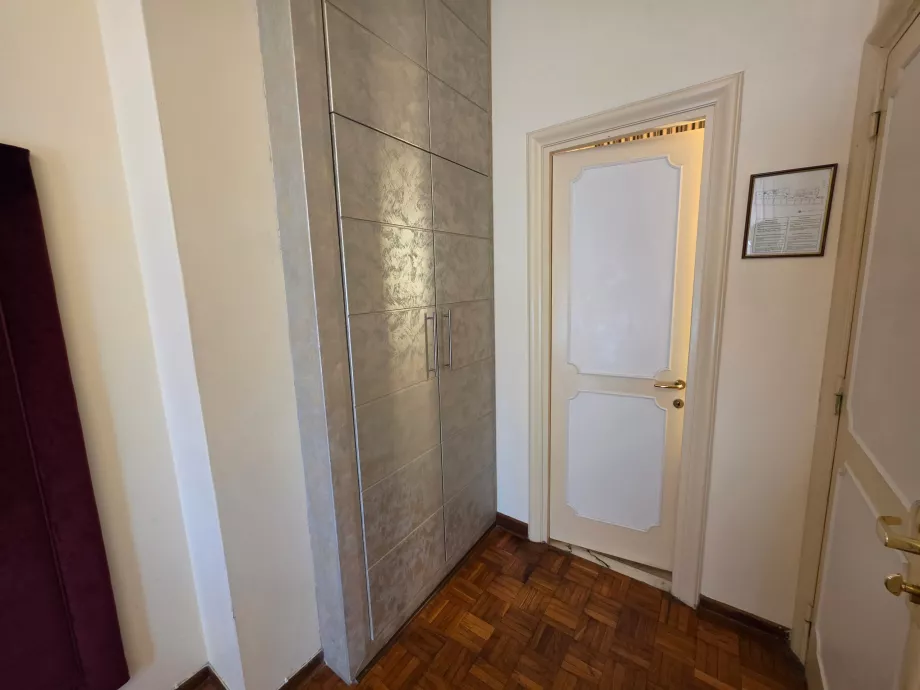 Garderobe på værelset