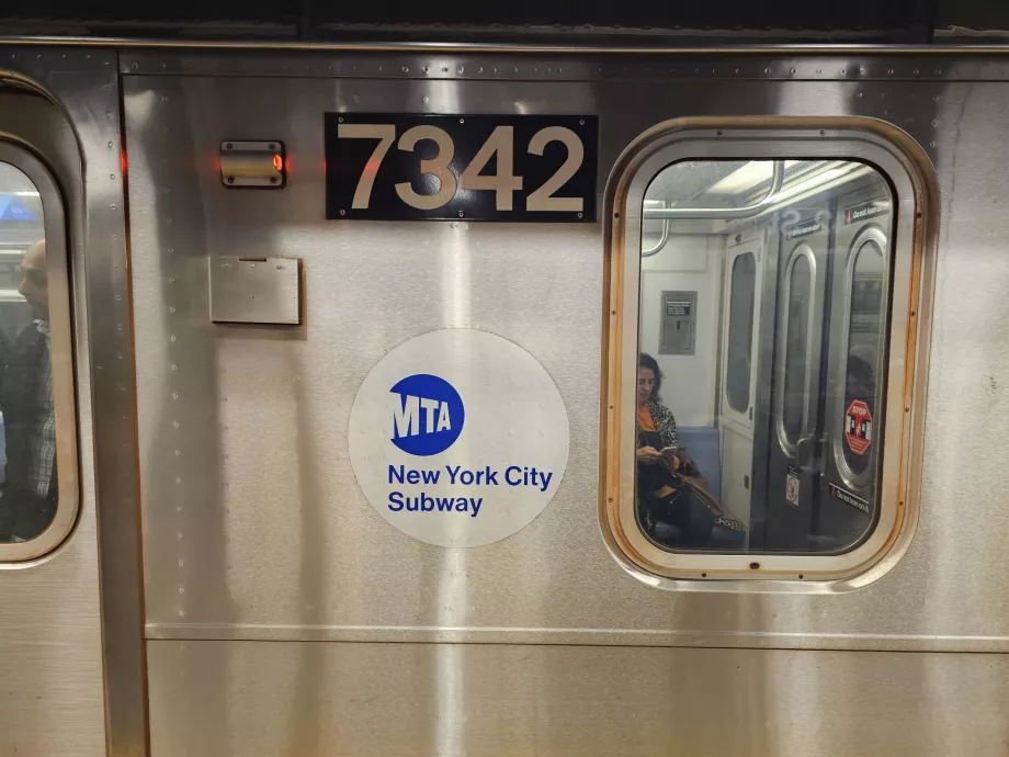 MTA's metro-logo