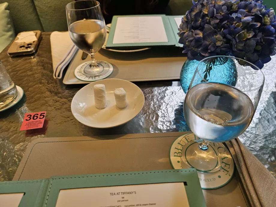 Blue Box, håndklæder