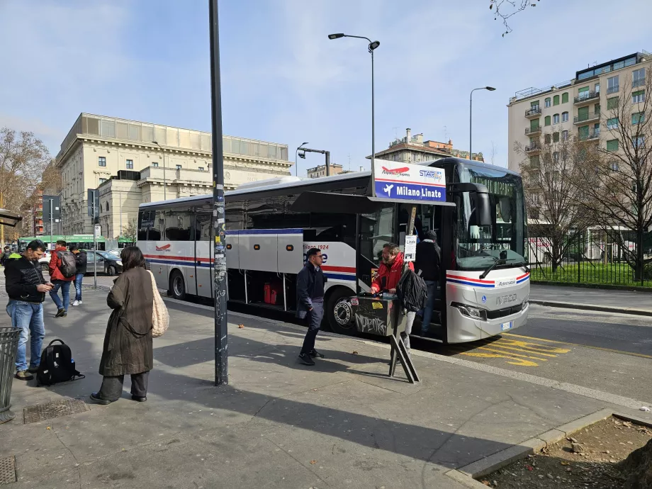 Busstoppested foran Centale station