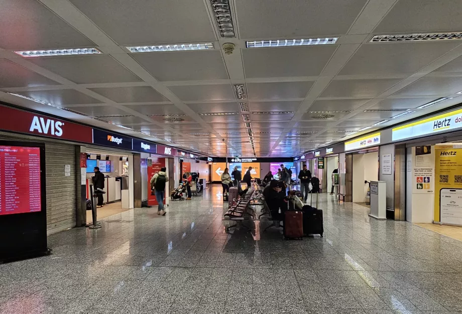 Biludlejning, Terminal 1