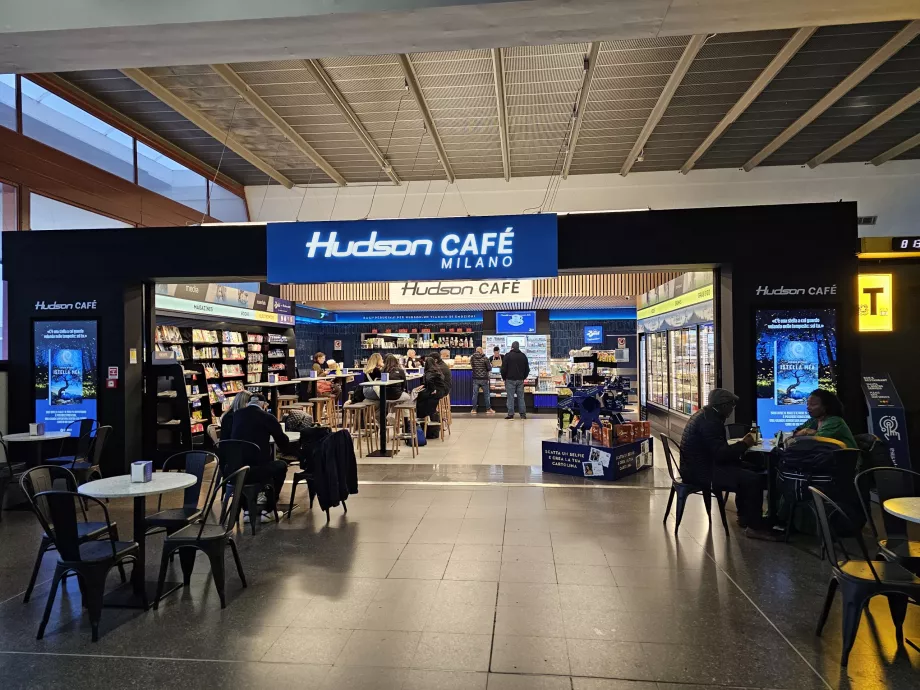 Hudson Café, Ankomst, Terminal 2