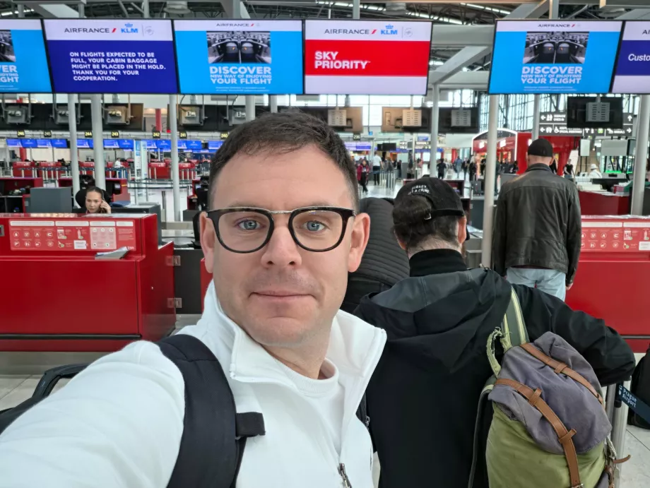 Check-in til en flyrejse i Prag