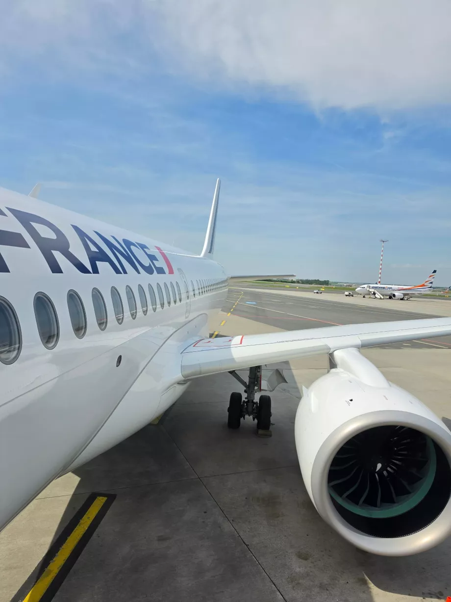 Ombordstigning på flyet