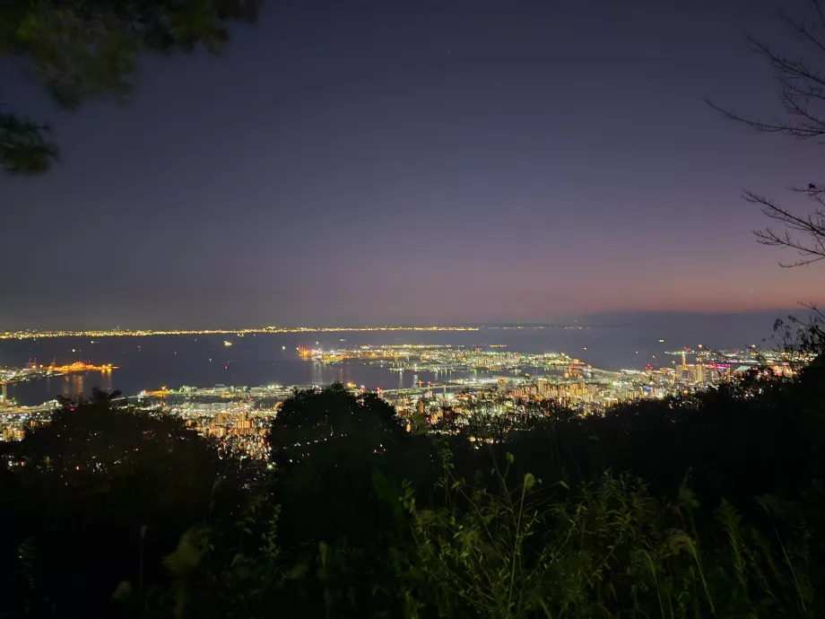 Udsigt fra den øverste station på Maya-svævebanen