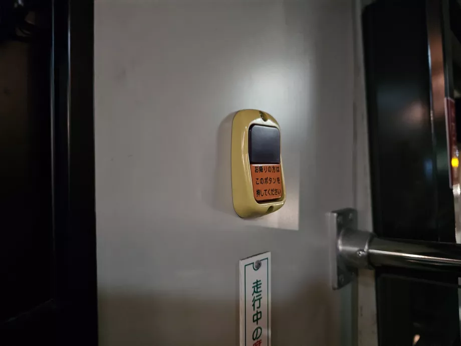 "STOP"-knap på bybusser