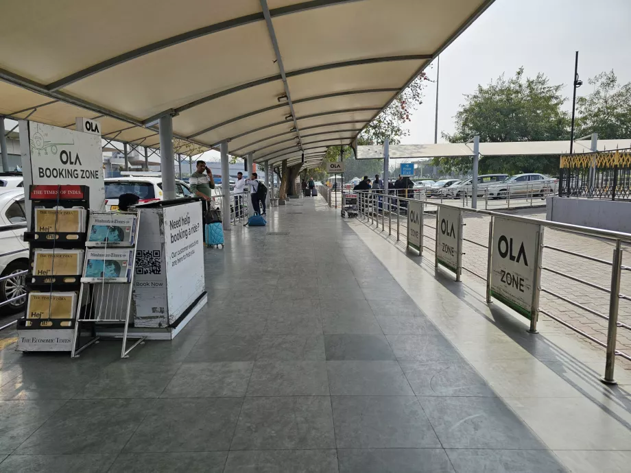 Uber- og Ola-zone, Terminal 2