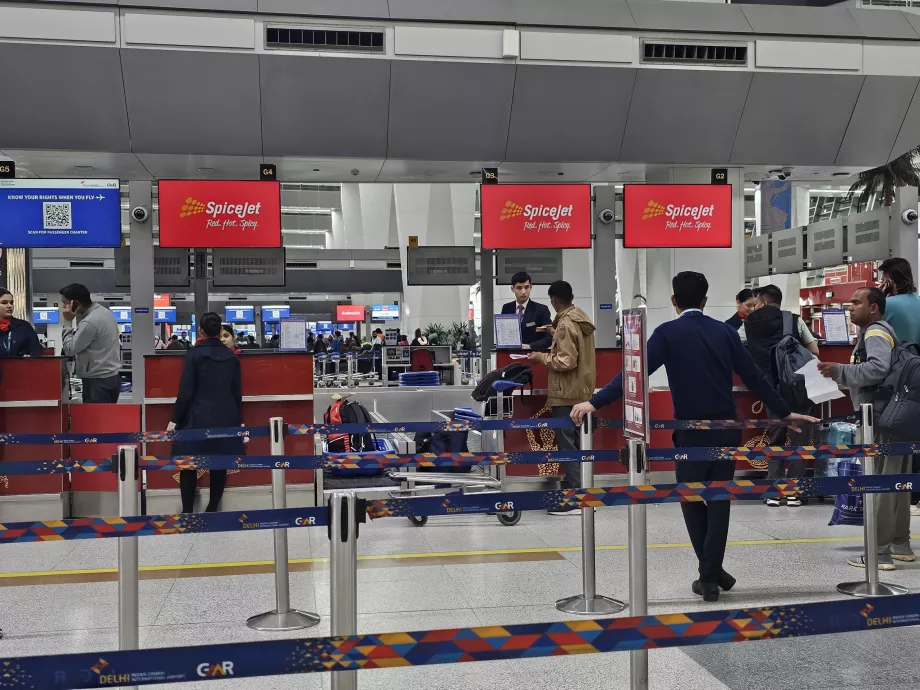 Spicejet, Check-in