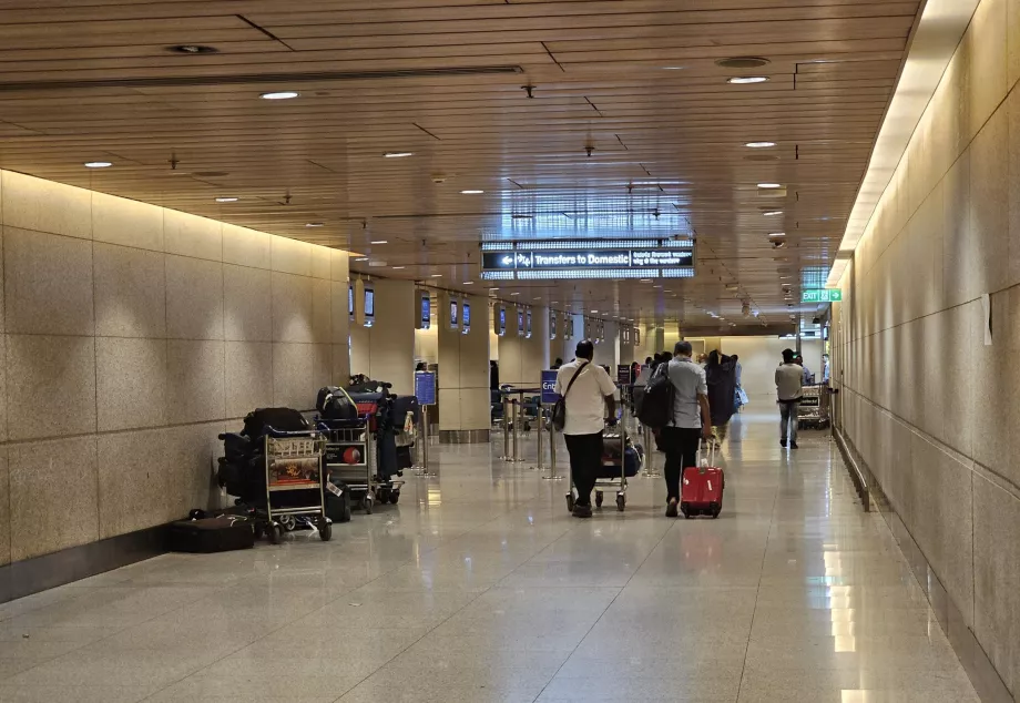 Transfer international -&gt; indenlandsk, Terminal 2