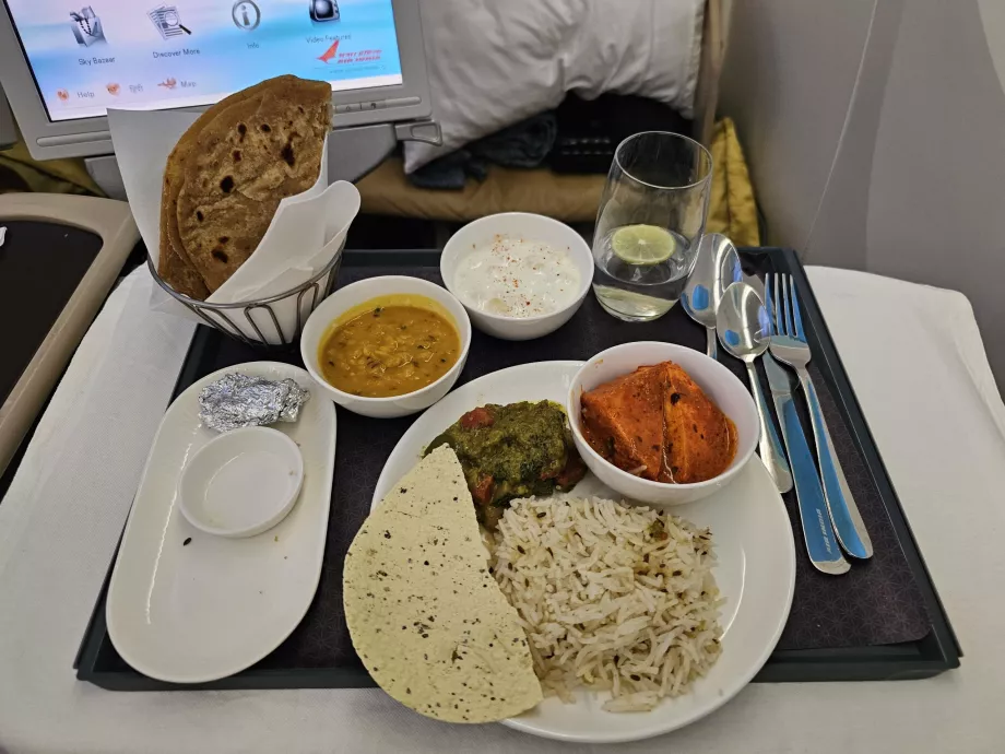 Hovedret (anjeer pasanda), fly DEL-MXP