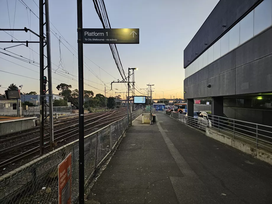 Kørselsvejledning til platformen i Melbournes centrum