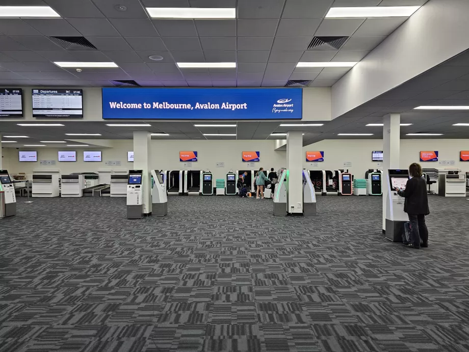 Check-in hall