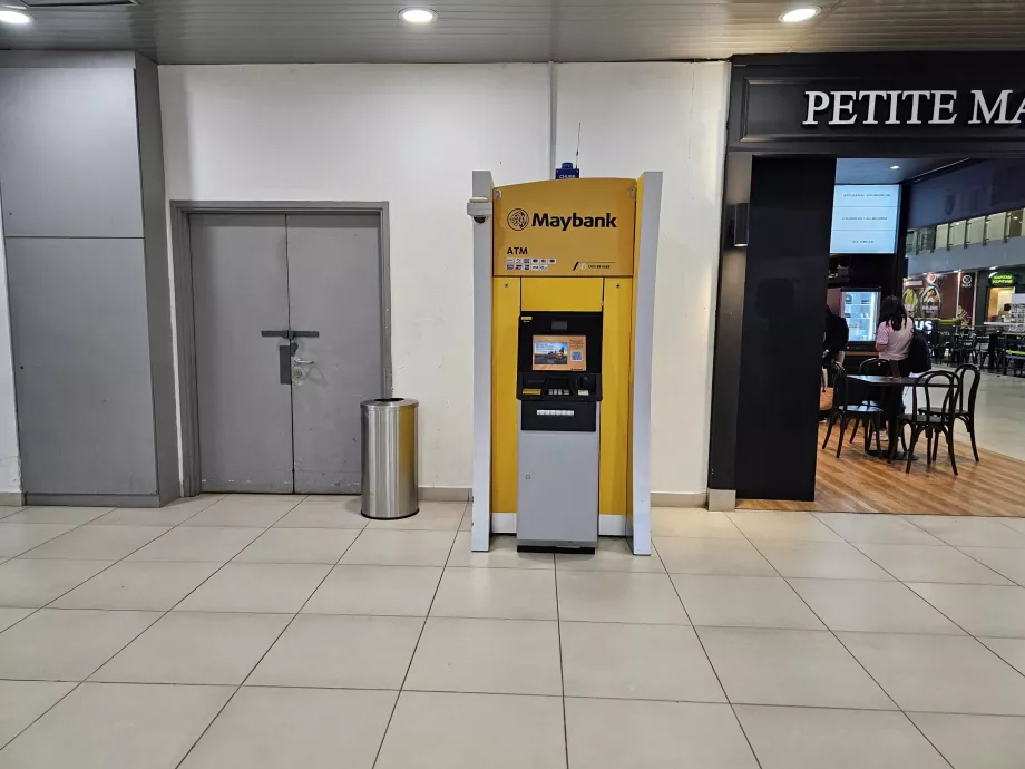 Hæveautomat i det offentlige område