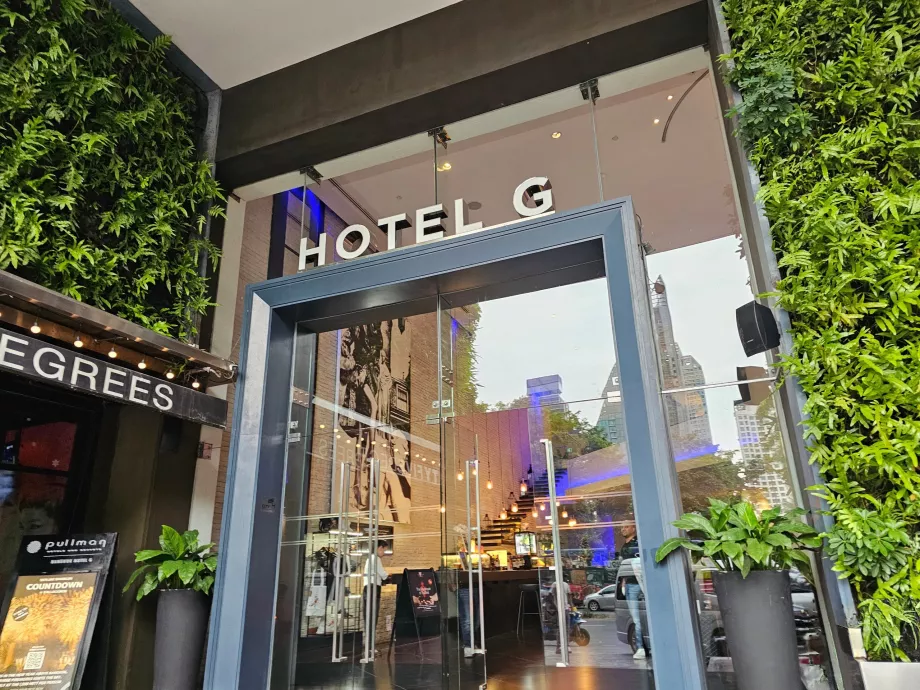 Indgang til hotellet